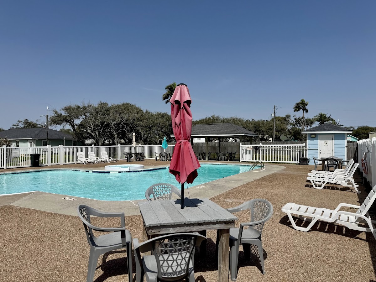Drifters Resort photo 2