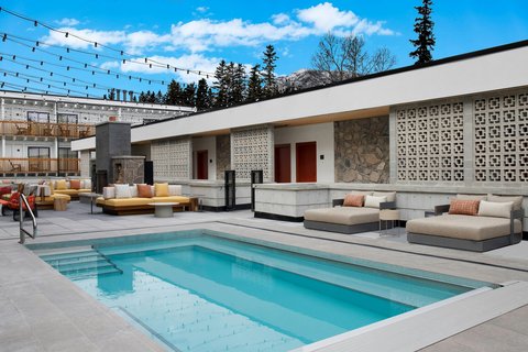 Moxy Banff