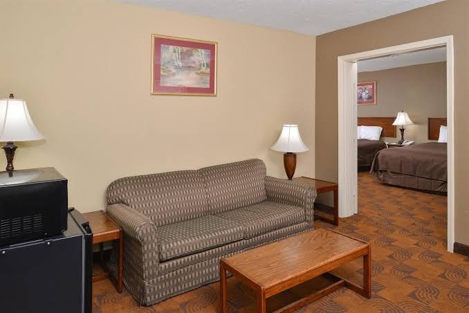 Room 4