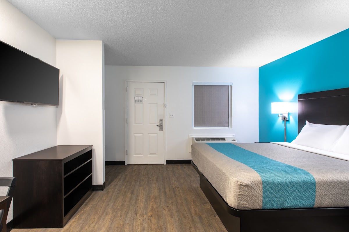 Motel 6 Greenville, SC - I-85 Near Downtown photo 2