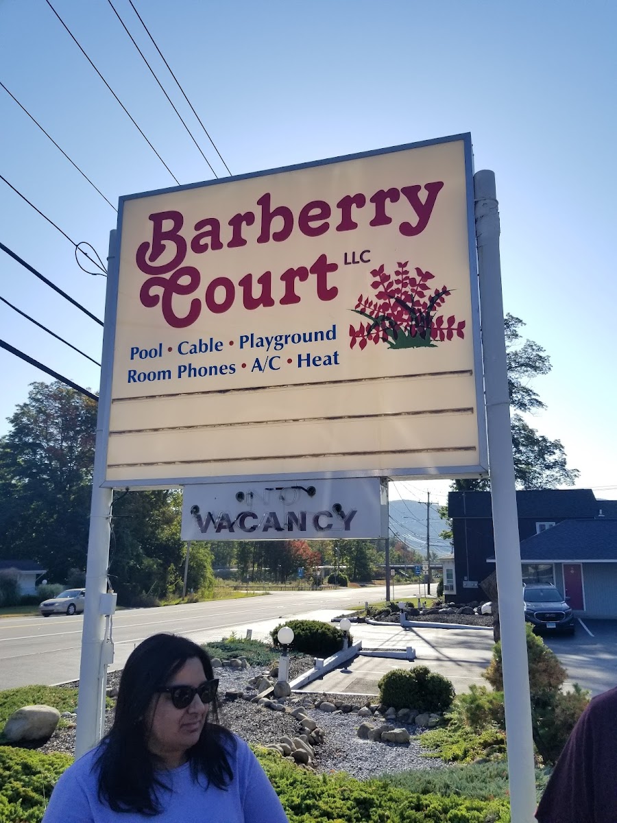 Barberry Court photo 3