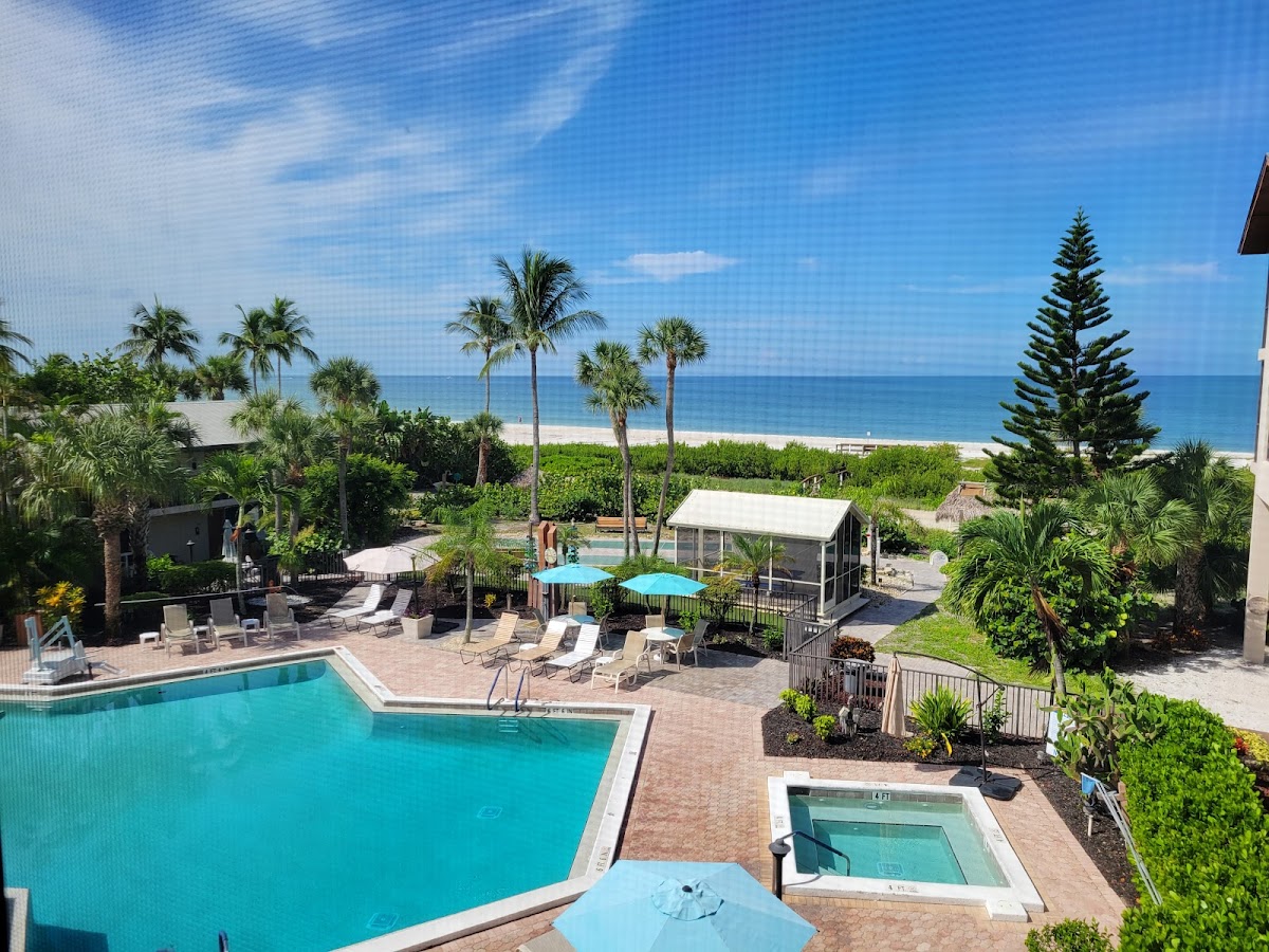 Caribbean Beach Club photo 2