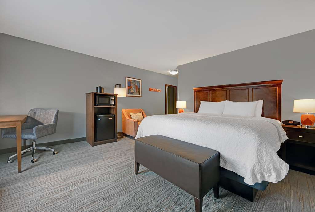 Hampton Inn Farmington photo 2