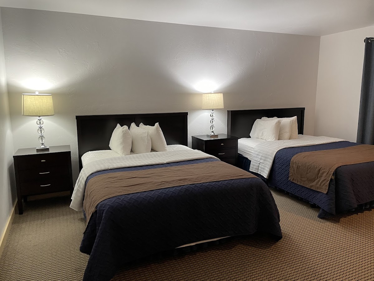 Valley Hi Hotel
