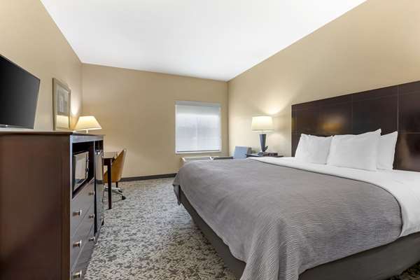 Quality Inn & Suites Groesbeck North photo 2