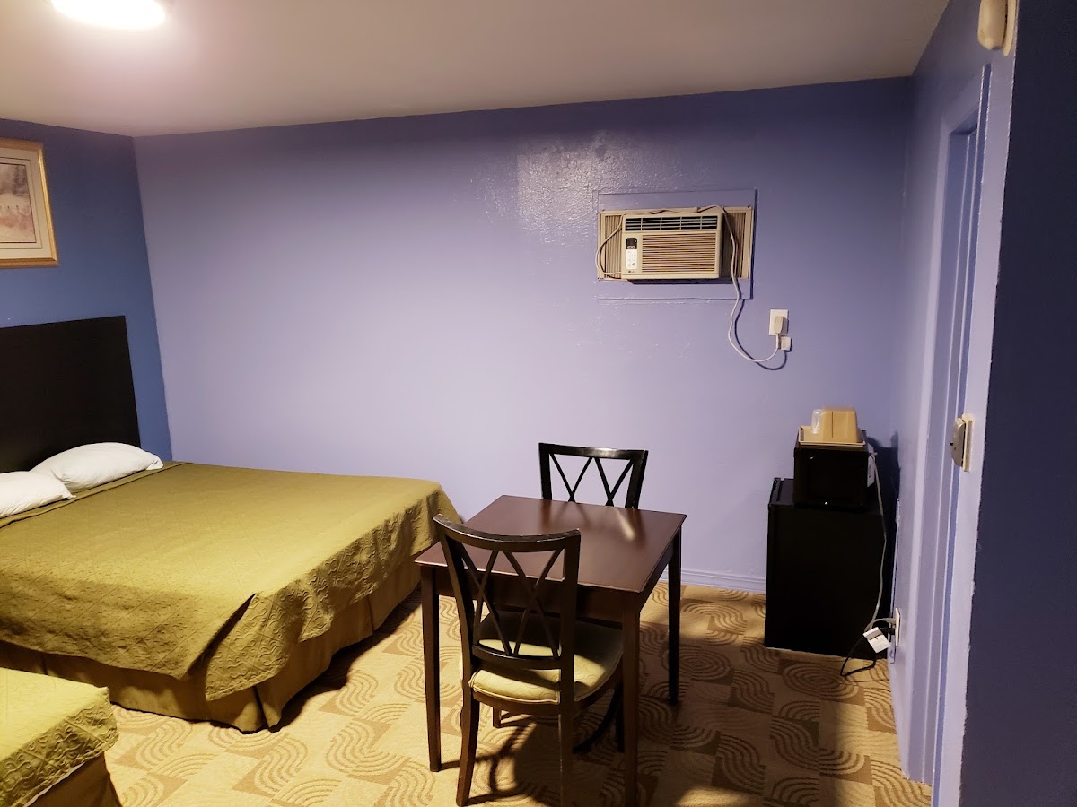Room 8