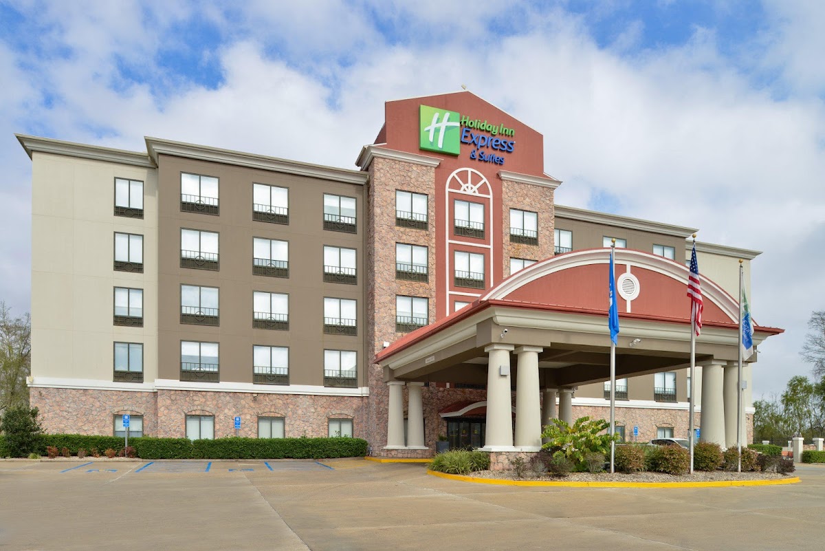 Holiday Inn Express & Suites la Place by IHG