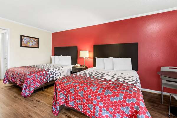 Econo Lodge St. George photo 2