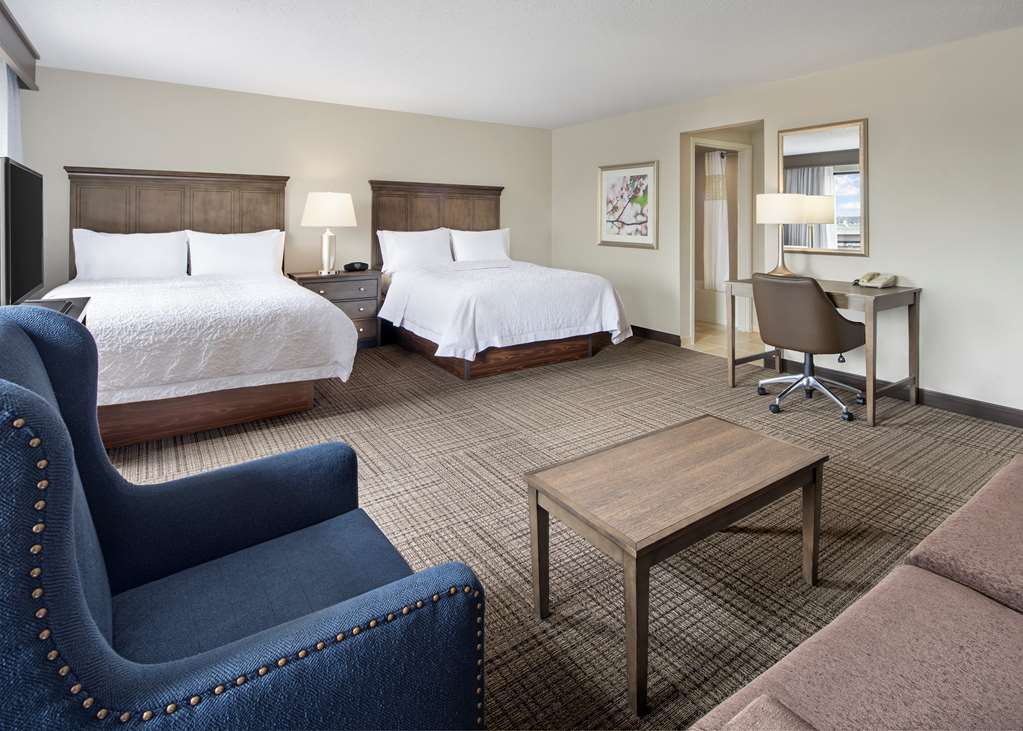Hampton Inn & Suites Alexandria Old Town Area South photo 2