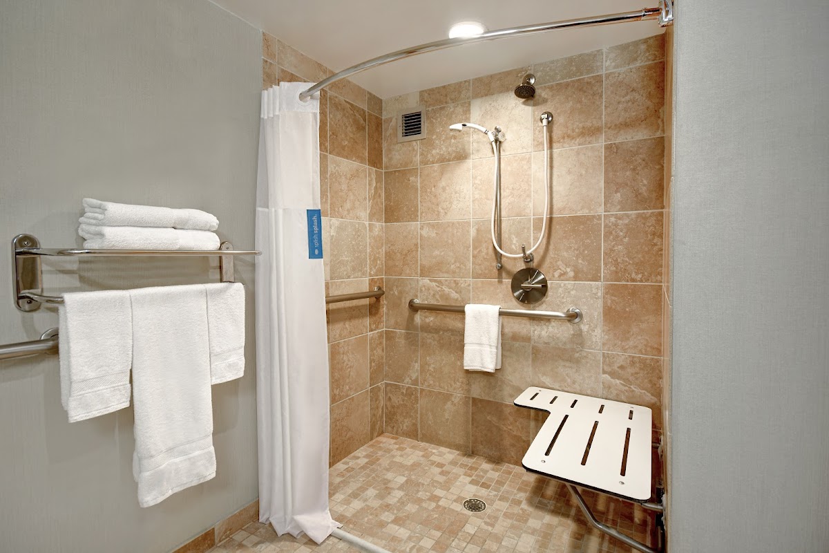 Hampton Inn & Suites Alexandria Old Town Area South photo 3