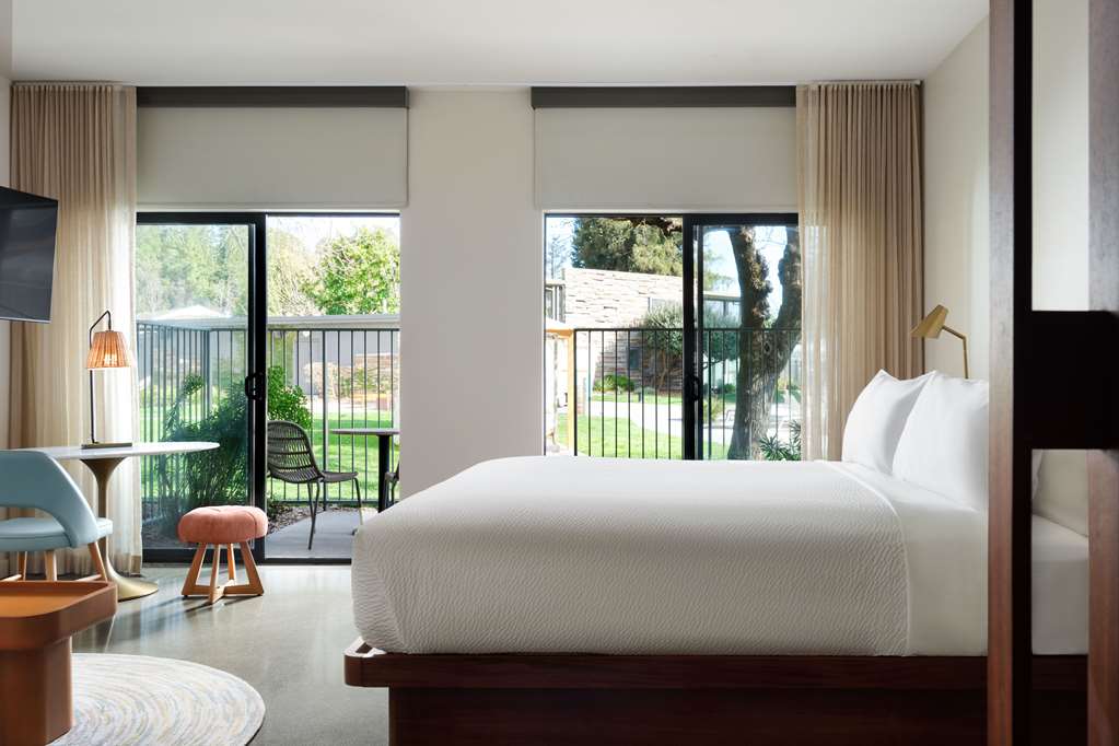 Flamingo Resort and Spa Santa Rosa Sonoma, Tapestry by Hilton photo 2