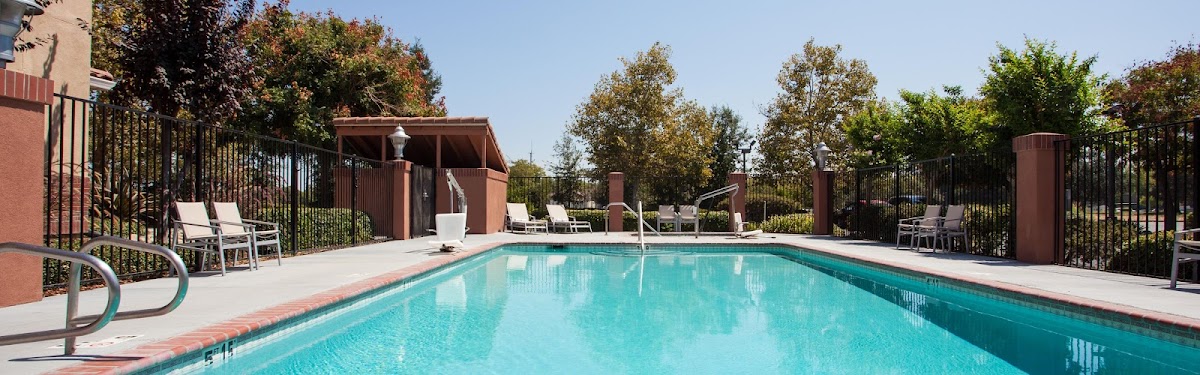 Holiday Inn Express & Suites Davis - University Area by IHG photo 3