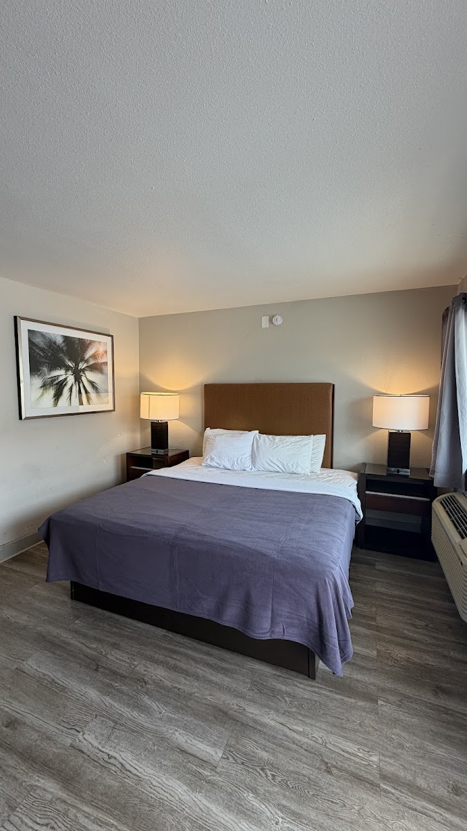 Harmony Inn and Suites photo 2
