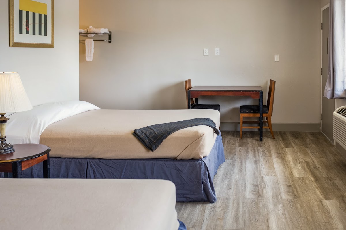 Harmony Inn and Suites photo 3
