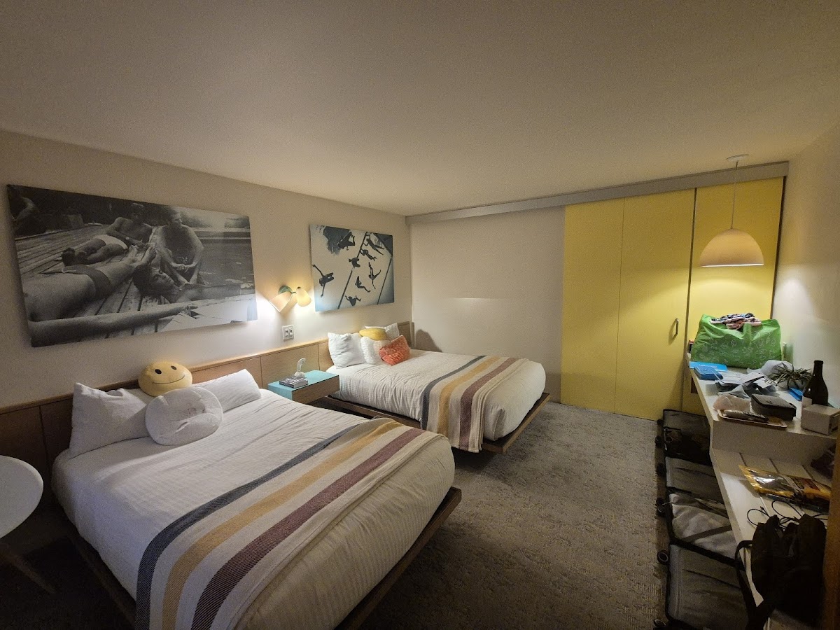 Beverly Laurel Hotel at West Hollywood