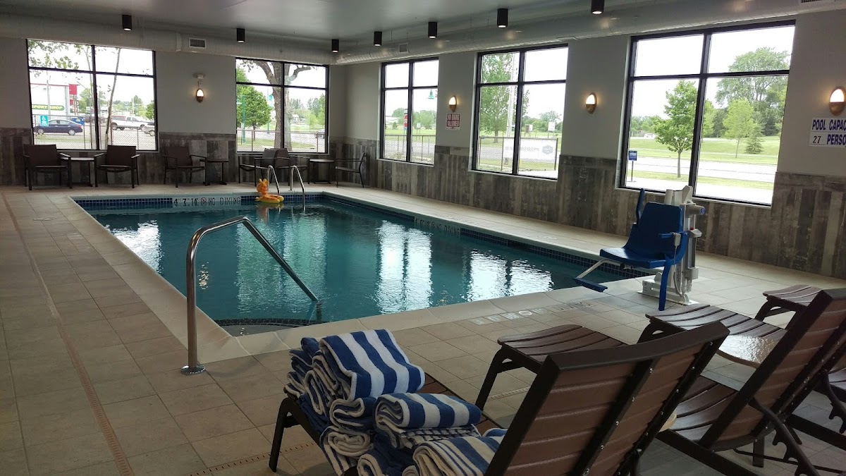 Hampton Inn Spicer Green Lake photo 3