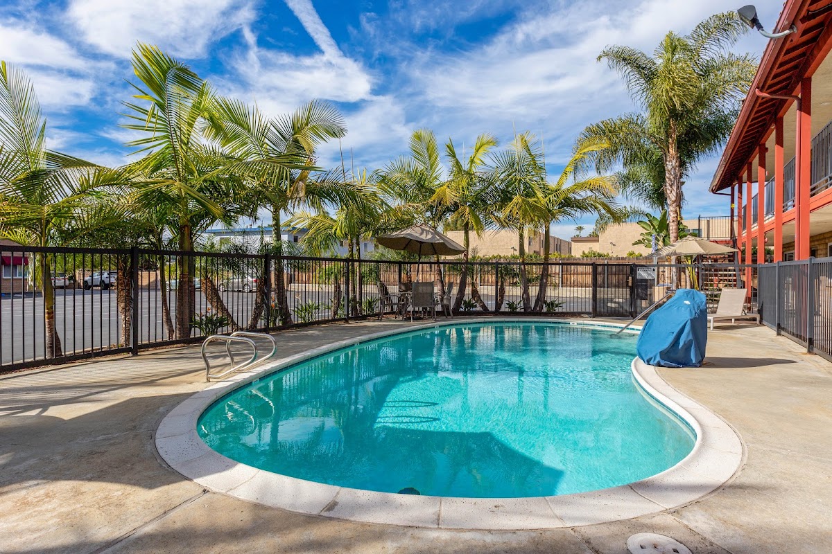 Motel 6 Carlsbad, CA - North photo 3