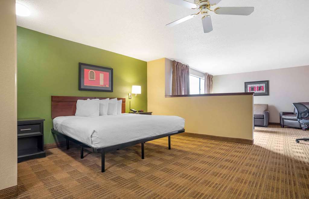 Extended Stay America Select Suites- New Orleans - Airport photo 2