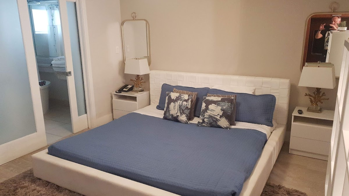 Ocean Drive Suites photo 2