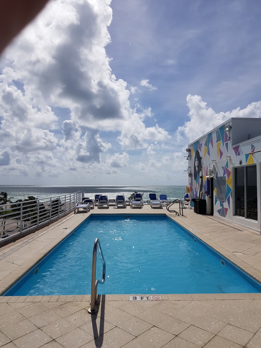 Ocean Drive Suites photo 3