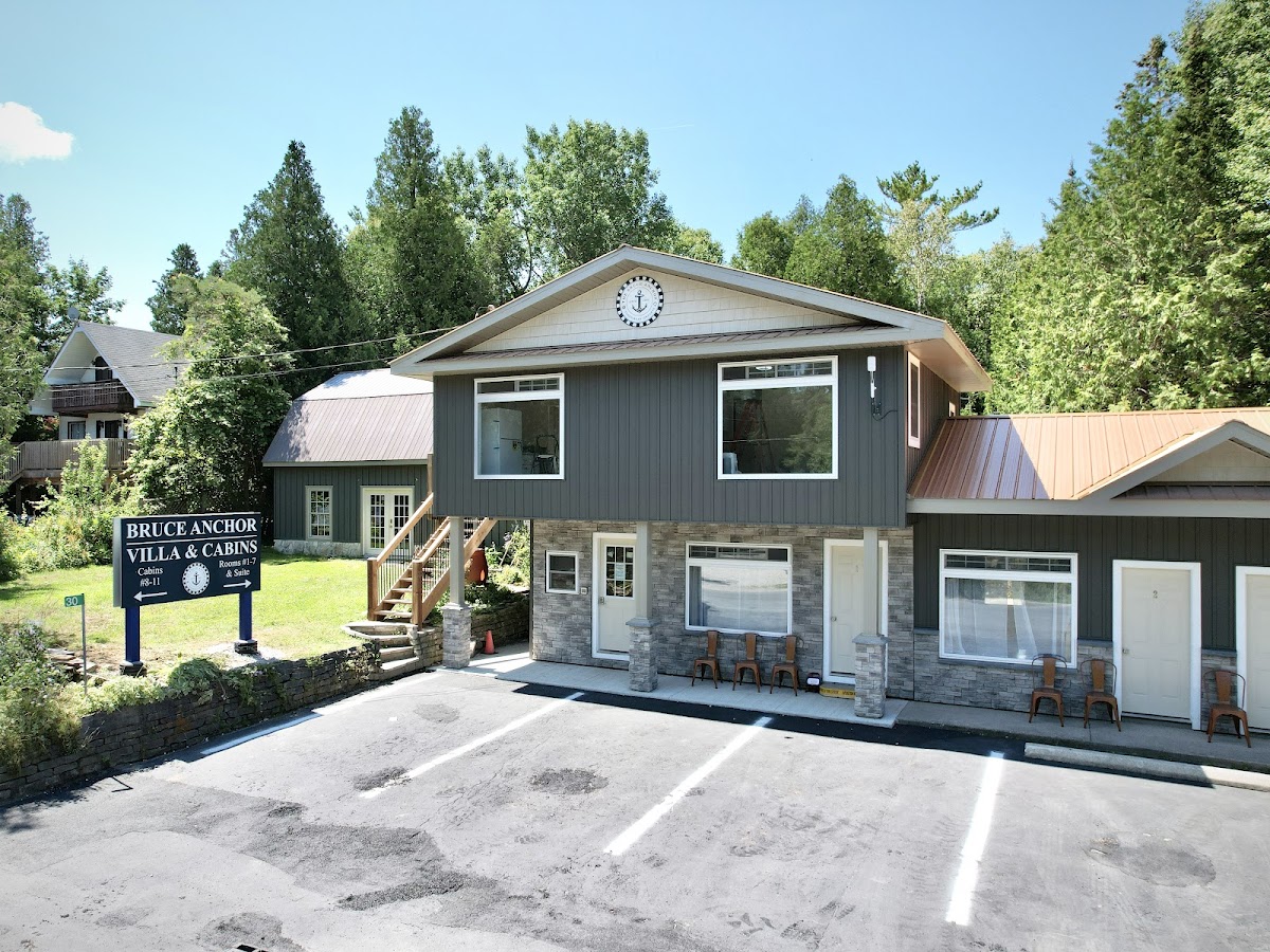 Bruce Anchor Villa & Cabins