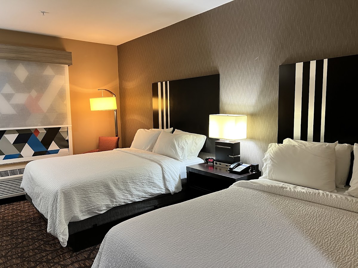 Holiday Inn Express & Suites Alpine Southeast by IHG photo 2