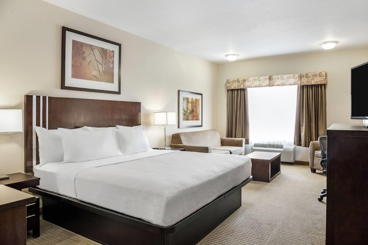 Ramada by Wyndham Lac La Biche photo 2