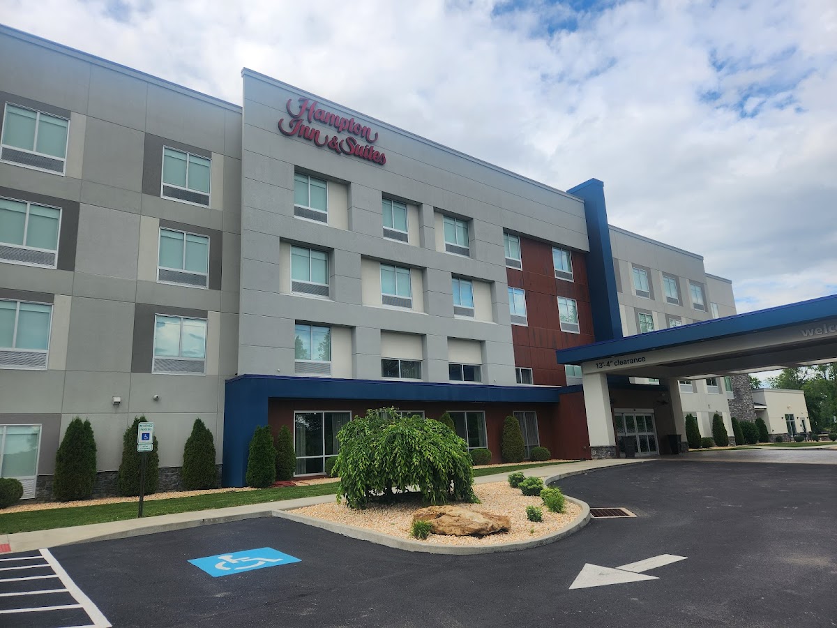 Hampton Inn & Suites Pittsburgh New Stanton