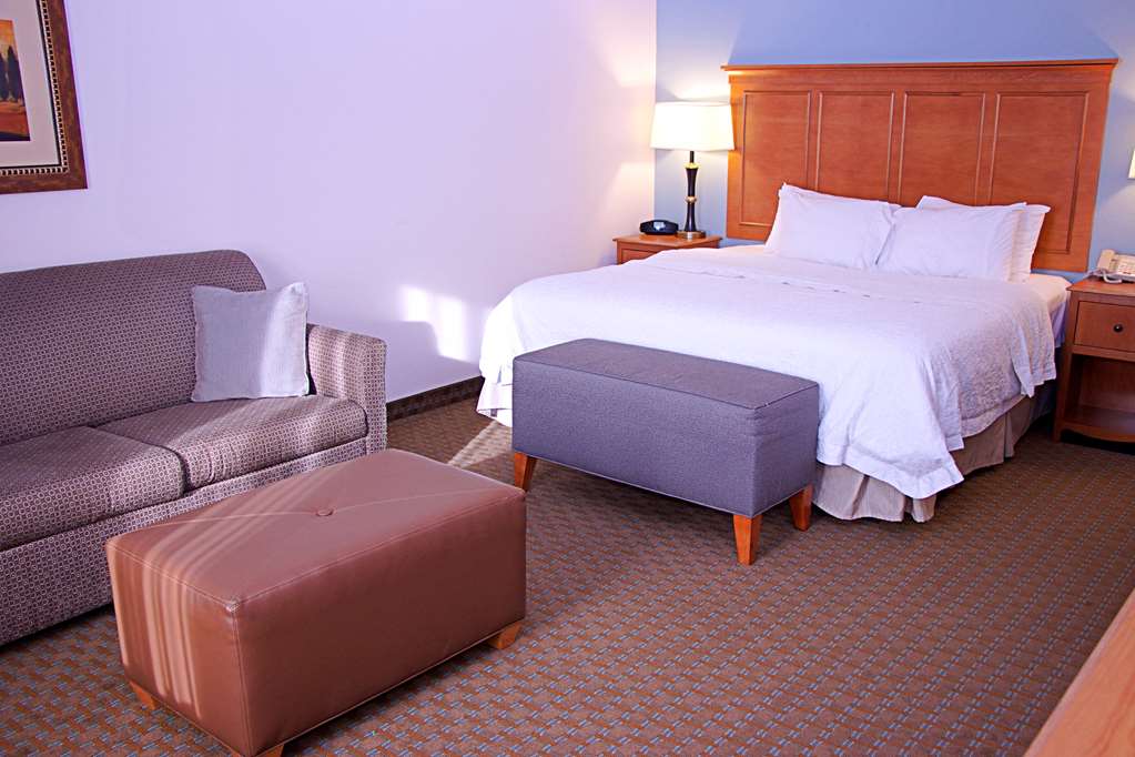 Hampton Inn Sidney photo 2