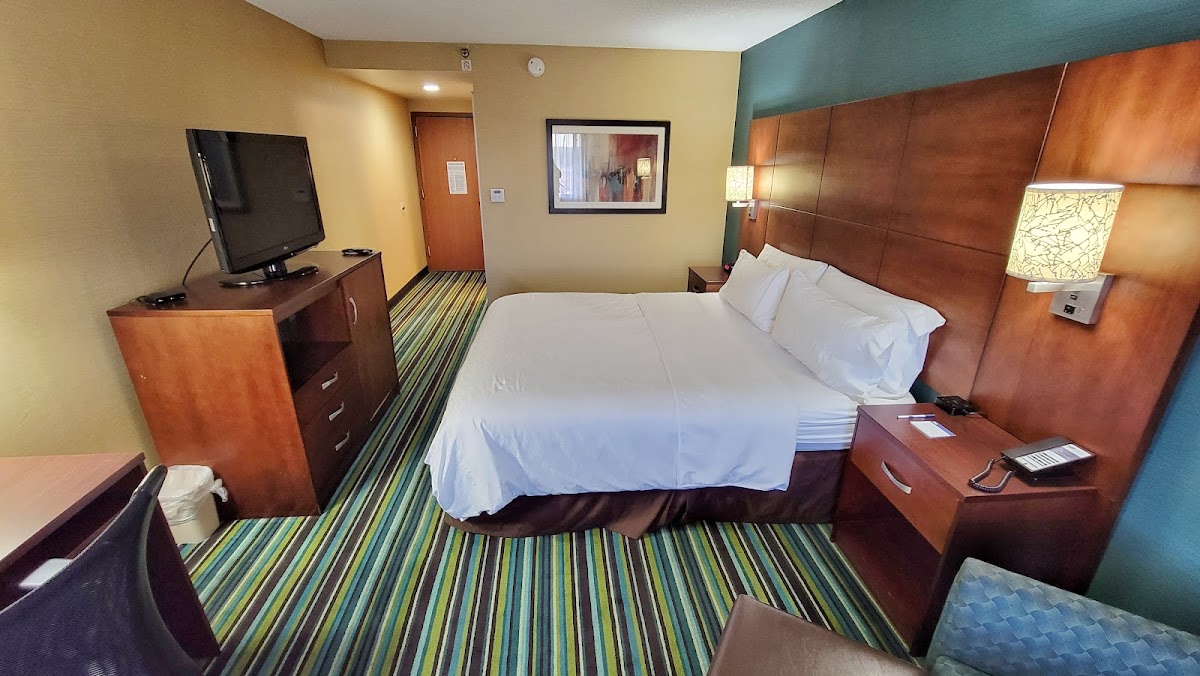 Holiday Inn Express Flagstaff, an IHG Hotel photo 2