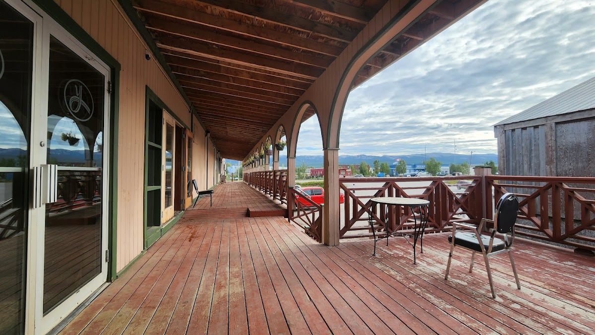 Yamouri Inn