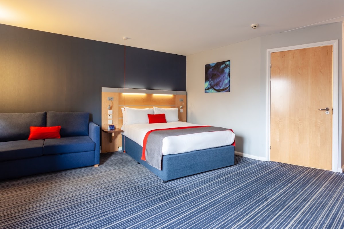 Holiday Inn Express Edinburgh - Royal Mile by IHG photo 2