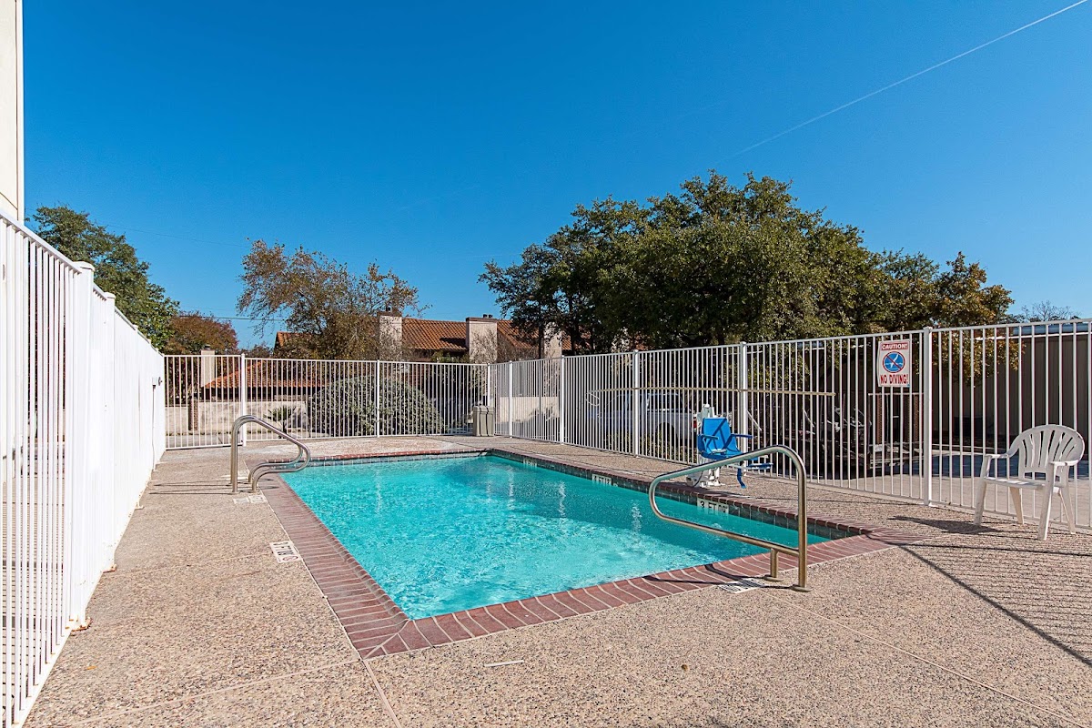 Motel 6 San Antonio, TX - Airport photo 3