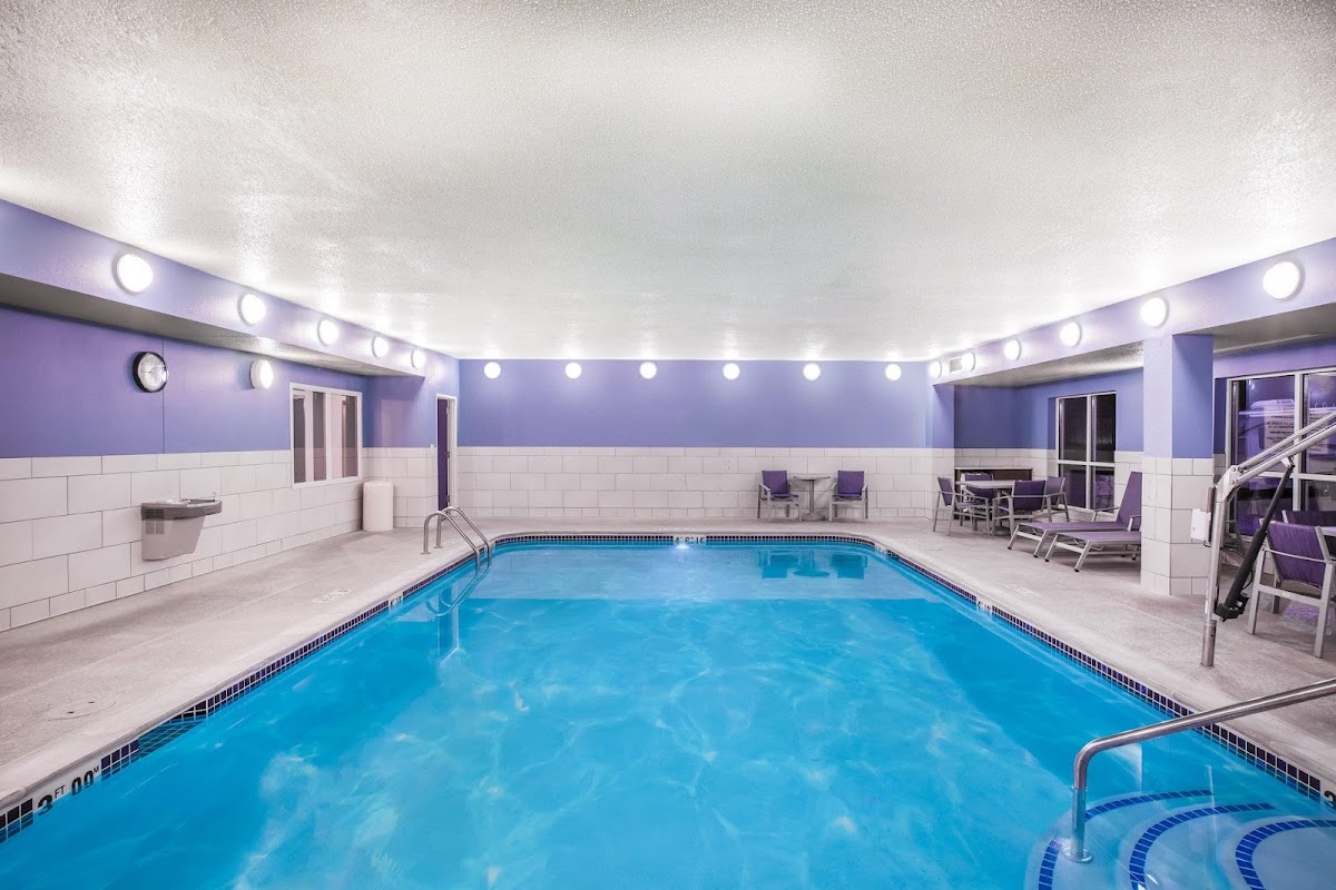 Holiday Inn Express & Suites Bellevue (Omaha Area) by IHG photo 3