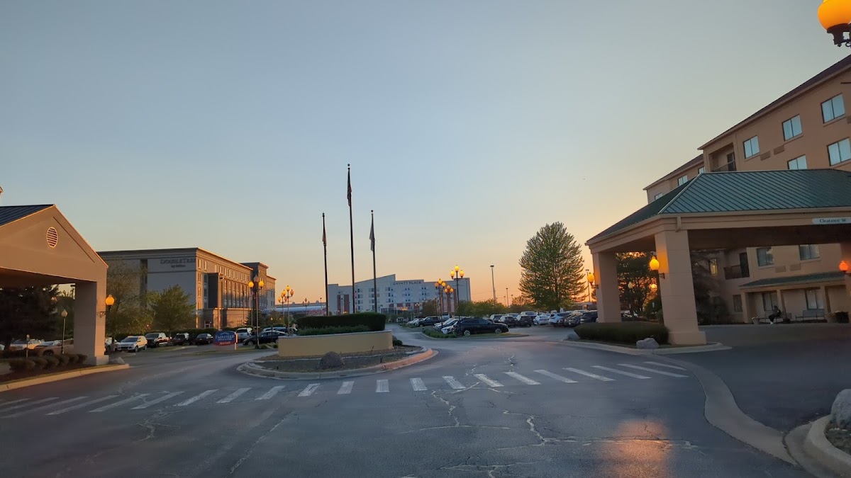 Midway Hotel Center photo 3