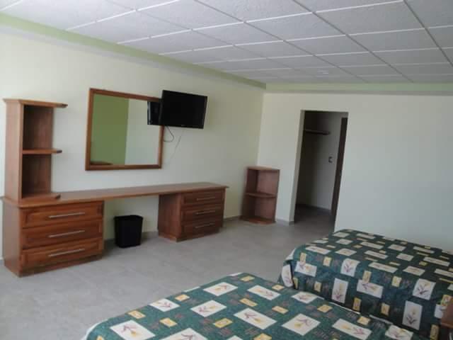 HOTEL - MOTEL 'LA CIENEGA' photo 3
