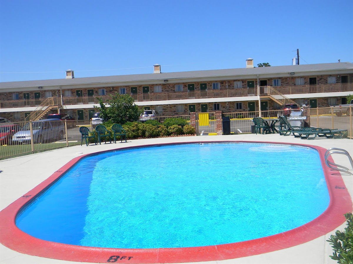 Americas Best Value Inn Stephenville photo 3
