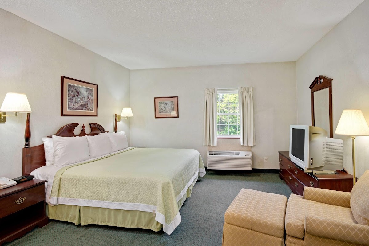 Days Inn by Wyndham Lisbon photo 2