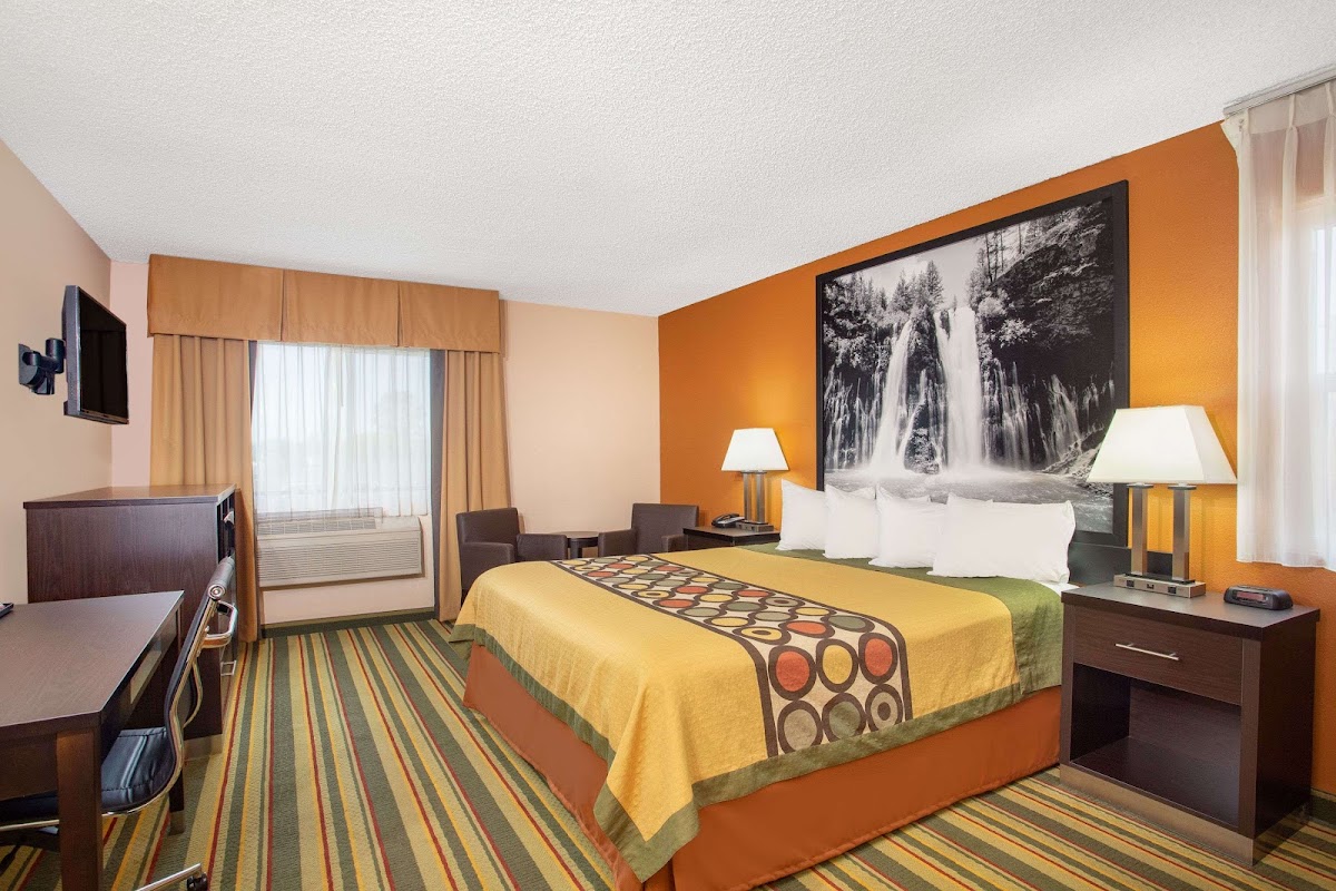Super 8 by Wyndham Chico photo 2