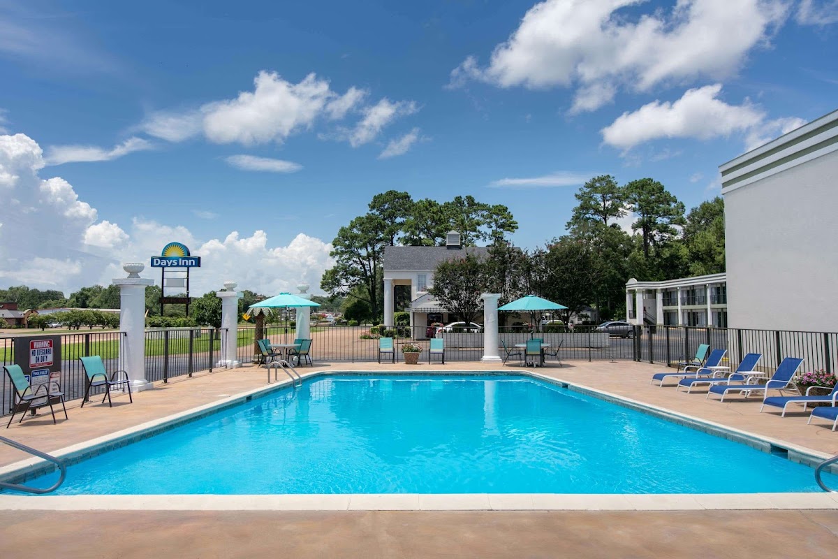 Days Inn by Wyndham Natchez photo 3