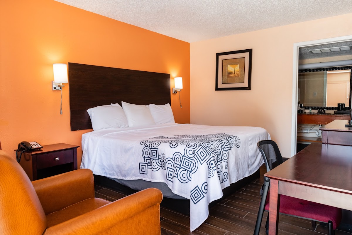 Advantage Inn & Suite photo 2