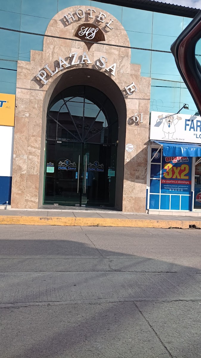 Hotel Plaza Same