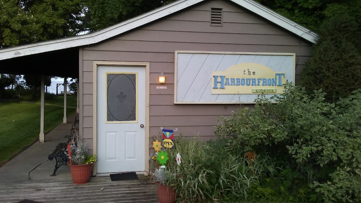 Harbourfront Motel