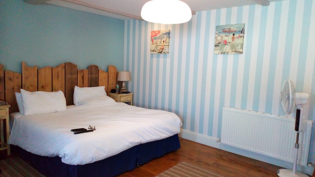 The Cross Guest House photo 2
