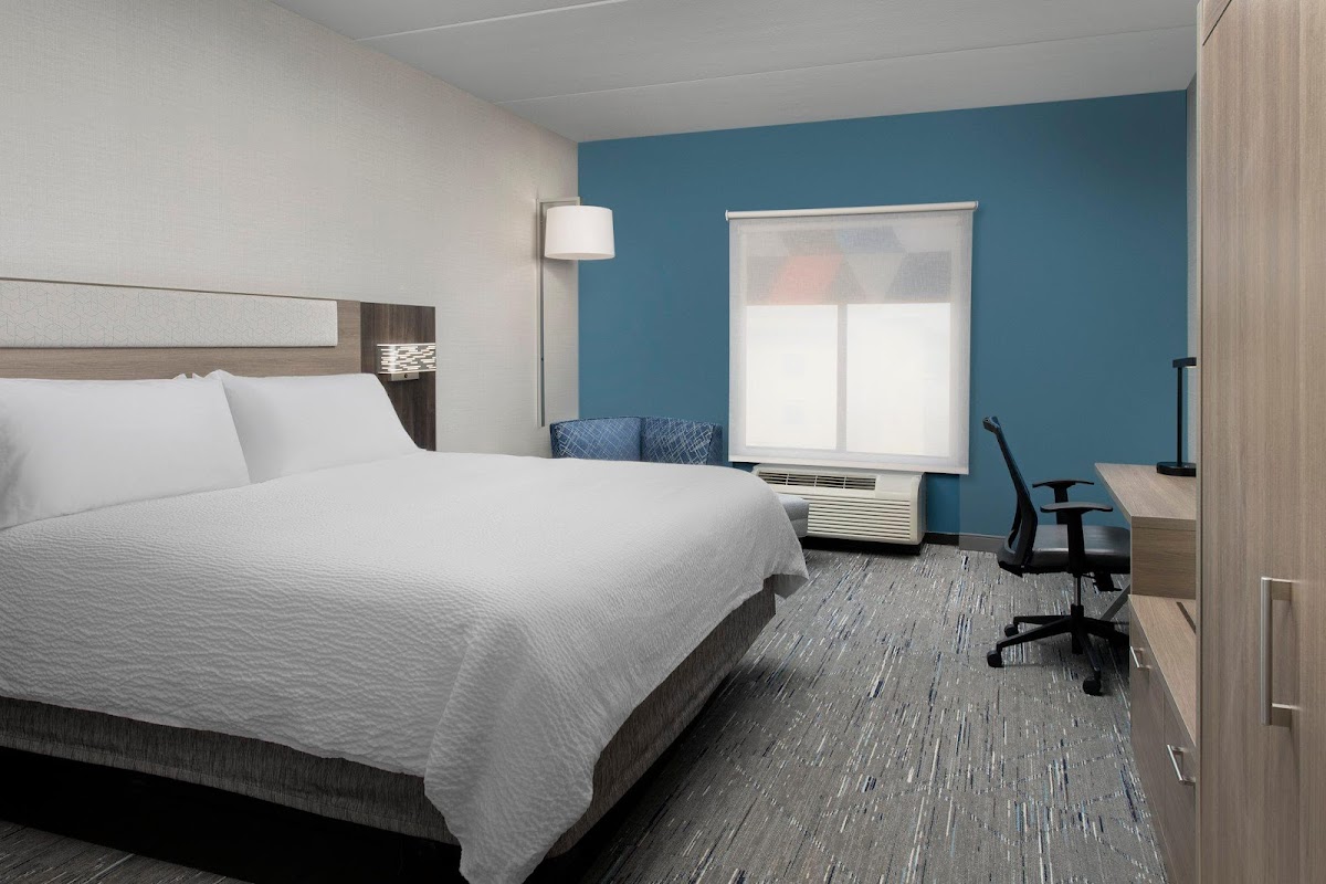 Holiday Inn Express & Suites Knoxville-Clinton by IHG photo 2