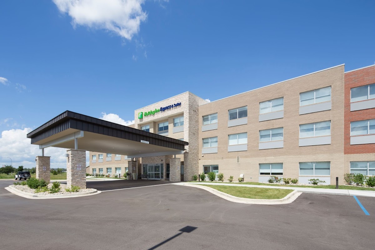 Holiday Inn Express & Suites Gaylord by IHG