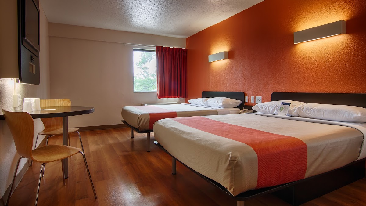 Motel 6 East Brunswick, NJ photo 2