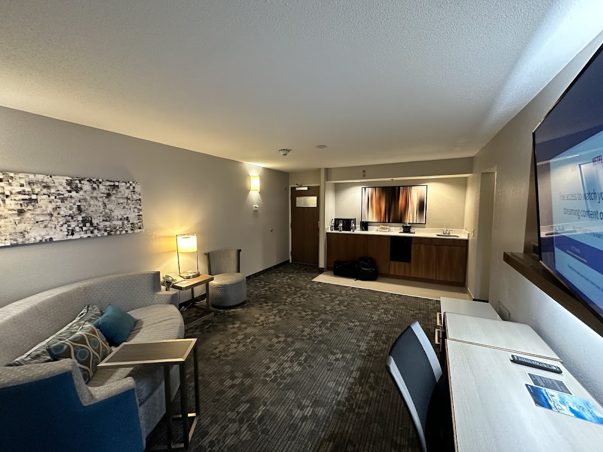 Courtyard by Marriott Pensacola photo 2