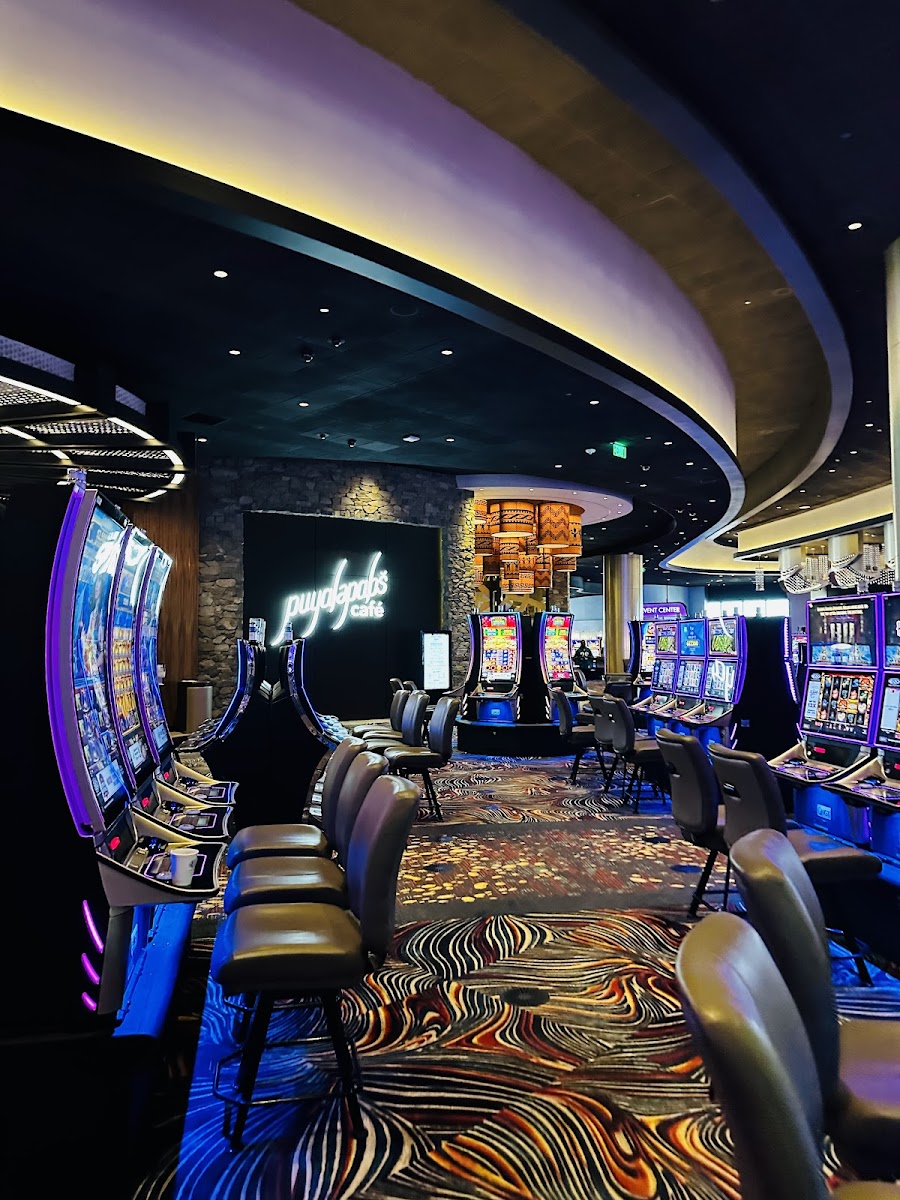 Emerald Queen Casino and Hotel photo 3