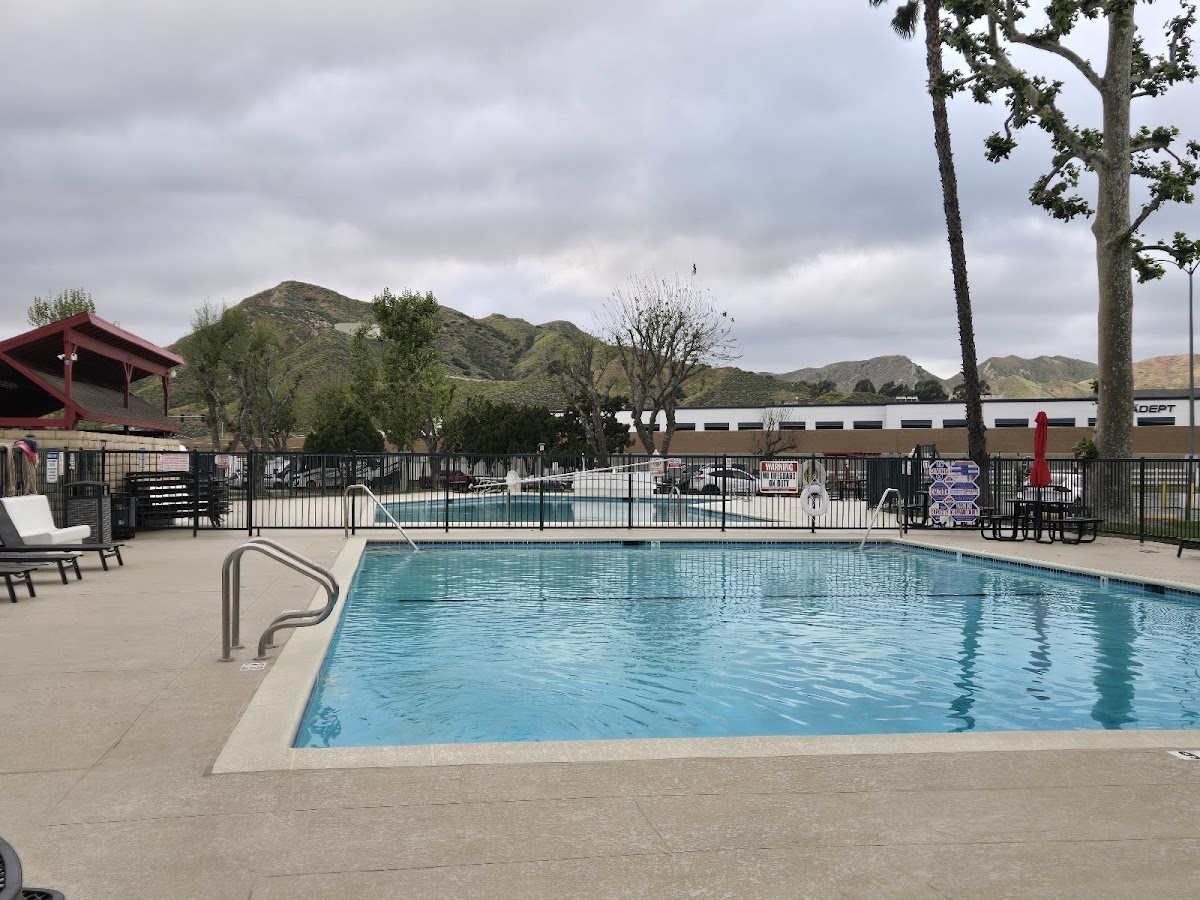 Valencia Travel Village RV Resort